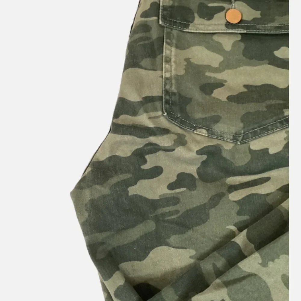 Universal Thread Jeans Camo High-Rise Straight Womens Size 10/30 - Picture 4 of 15